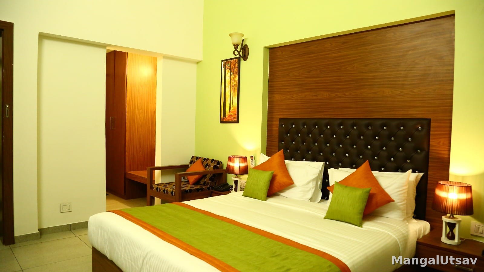 The Royal Caste Resort photo 2